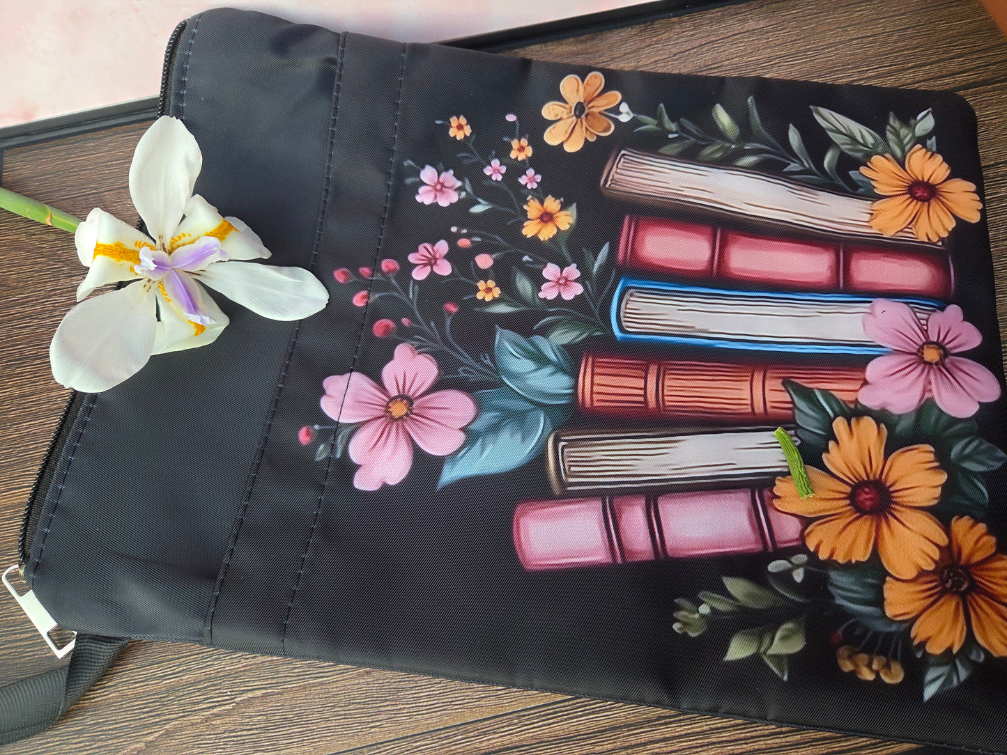 Book sleeve pouch
